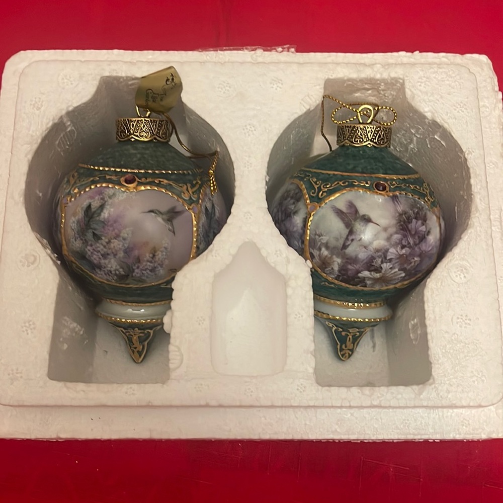 Hummingbirds Ornaments. Set of 2. Mint Condition